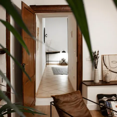 بيت ضيافة Castello's 3*