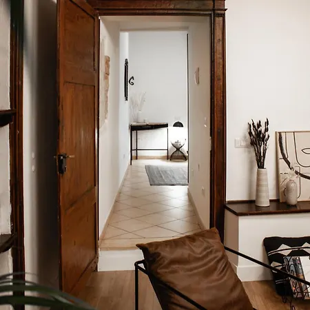 بيت ضيافة Castello's كالياري