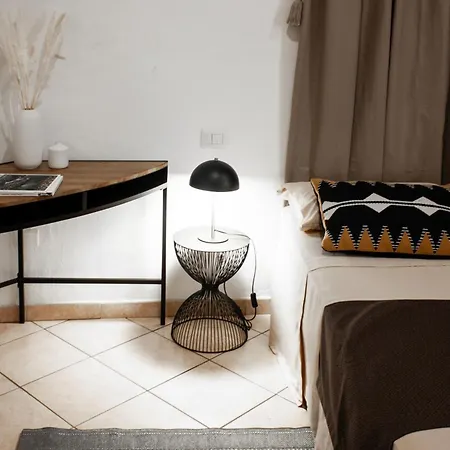 Castello's Guest house