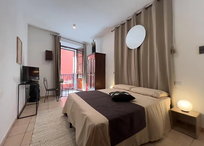 ゲストハウス Castello's カリアリ