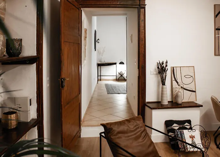 ゲストハウス Castello's カリアリ